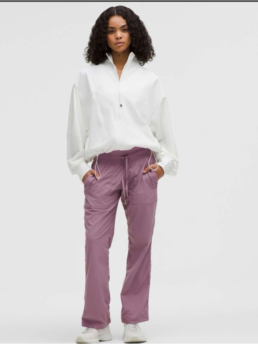 Beautiful Lululemon Lined Dance Studio Pants in Mauve Lux - Picture 2 of 5
